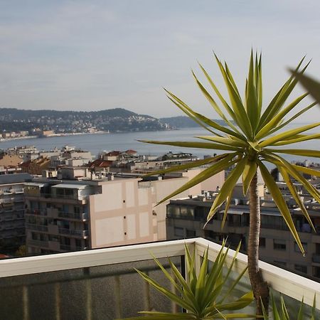 Апартаменти Le Baie Des Anges Ніцца Номер фото